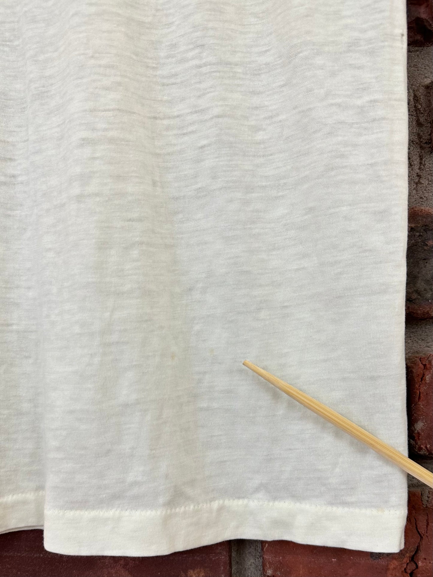 Vintage 80s 1980s FERRARI Campione Del Mondo F1 World Champion T-Shirt Formula One Auto Racing Paper Thin Burnout Pale Yellow Hanes Mens Small S 17.25x25