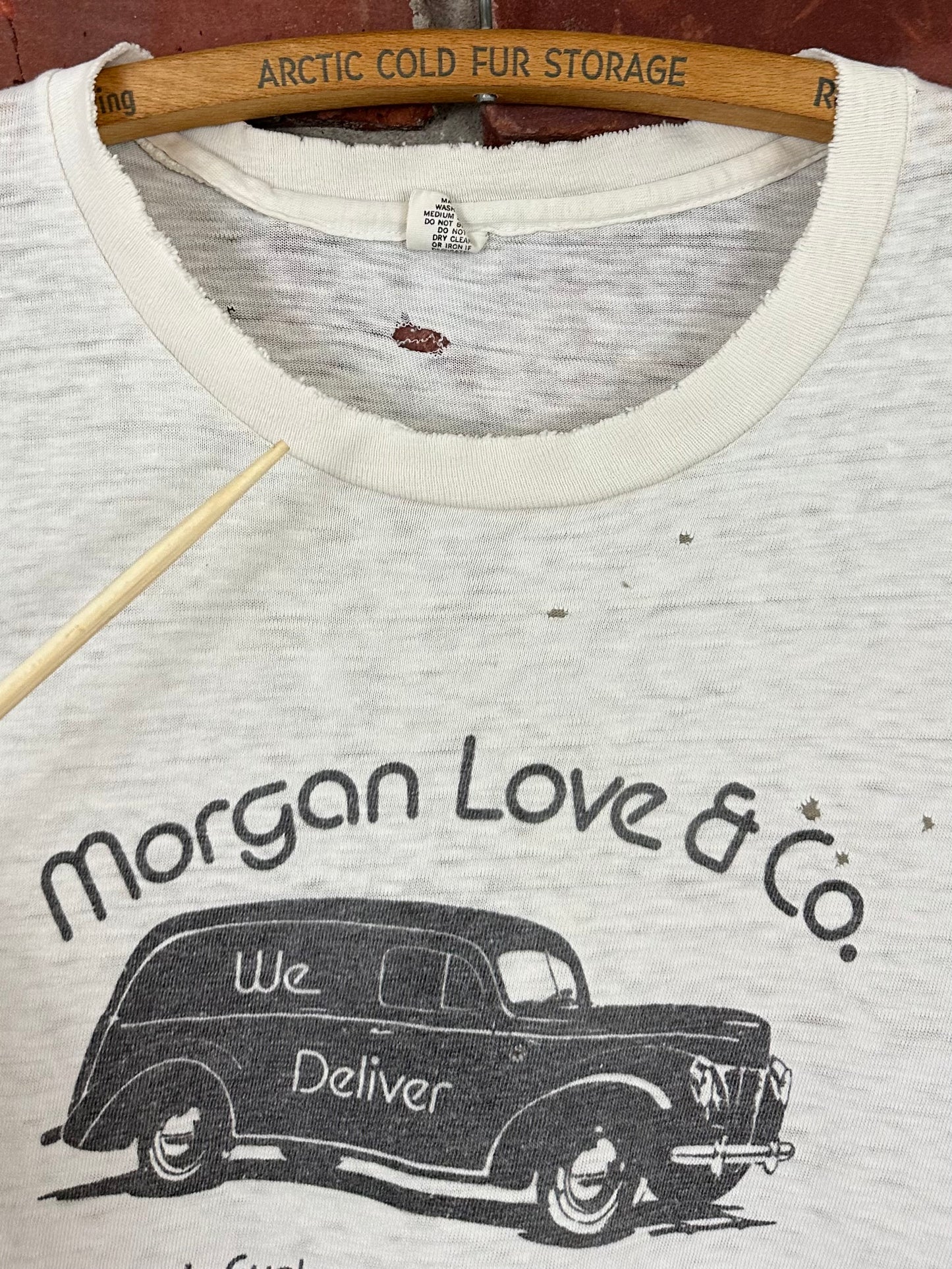 Vintage 70s 1970s MORGAN LOVE & CO T-Shirt Dealers In Euphoric Devices Since 1967 Marijuana Smoking Accessories Bongs Pipes Hippie Stoner Cannabis Weed Thrashed Burnout White Hanes Label Mens Medium M 19x27