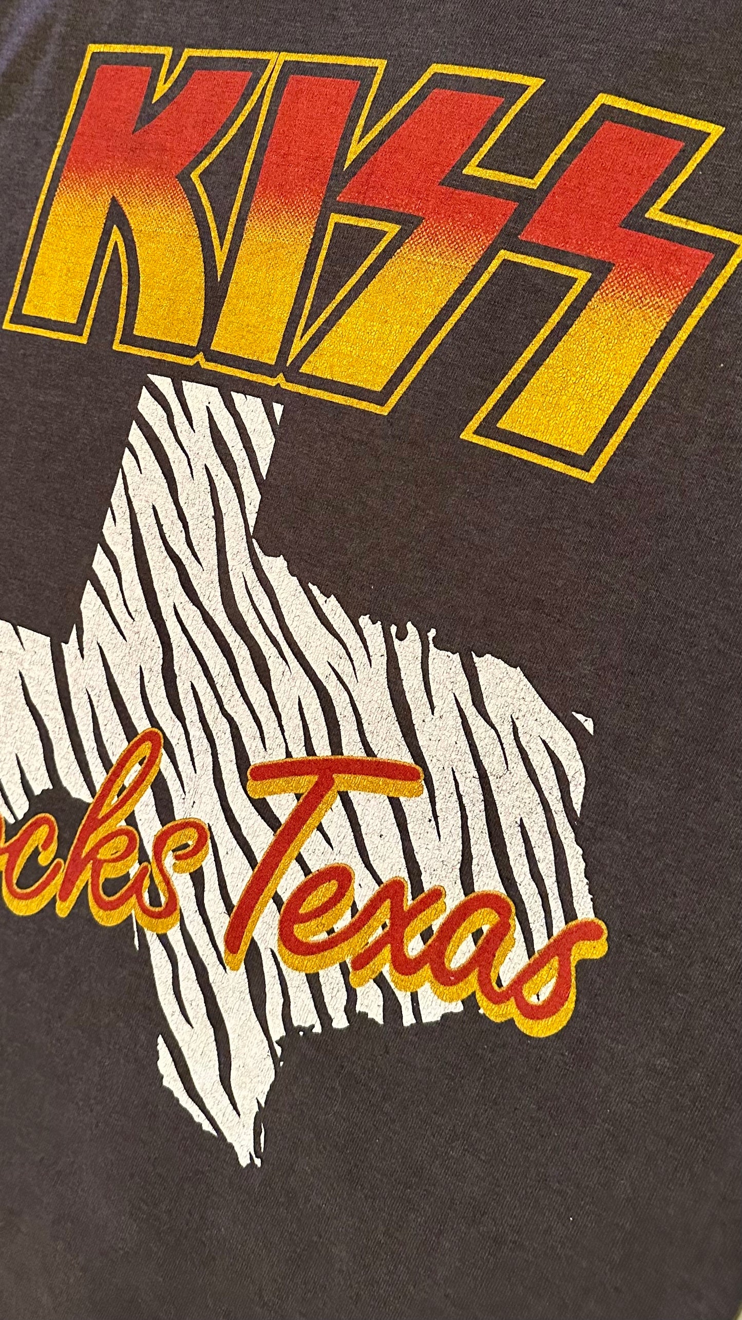 Vintage 80s 1980s 1984 KISS ROCKS TEXAS Animalize Rock Concert Tour T SHIRT Sleeveless Cut-Off Thrashed Distressed Paper Thin Faded Black Mens Medium M *****