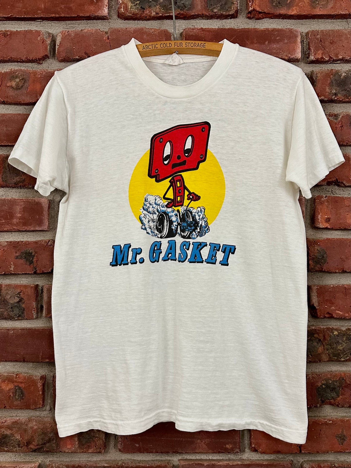 Vintage 60s 1960s MR GASKET Winners Choice Quality Racing Products T-Shirt Hot Rod Drag Racing Automotive Speed Shop Auto Mechanic White Allison MFG CO INC Mens Small S 19.25X25