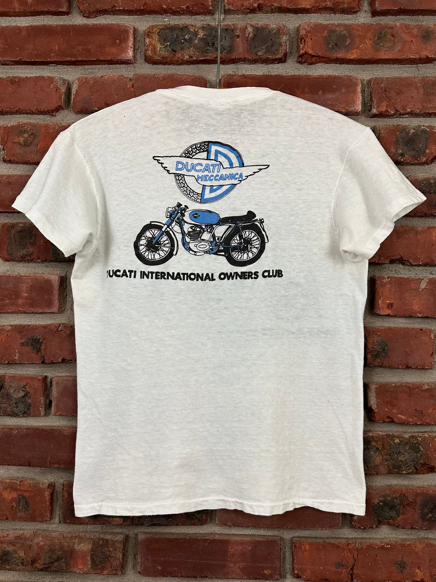 Vintage 70s 1970s DUCATI MECCANICA Motorcycles   International Owners Club T-Shirt Desmo Biker Soft White Hanes Label Mens Extra Small XS 16.5x22.5