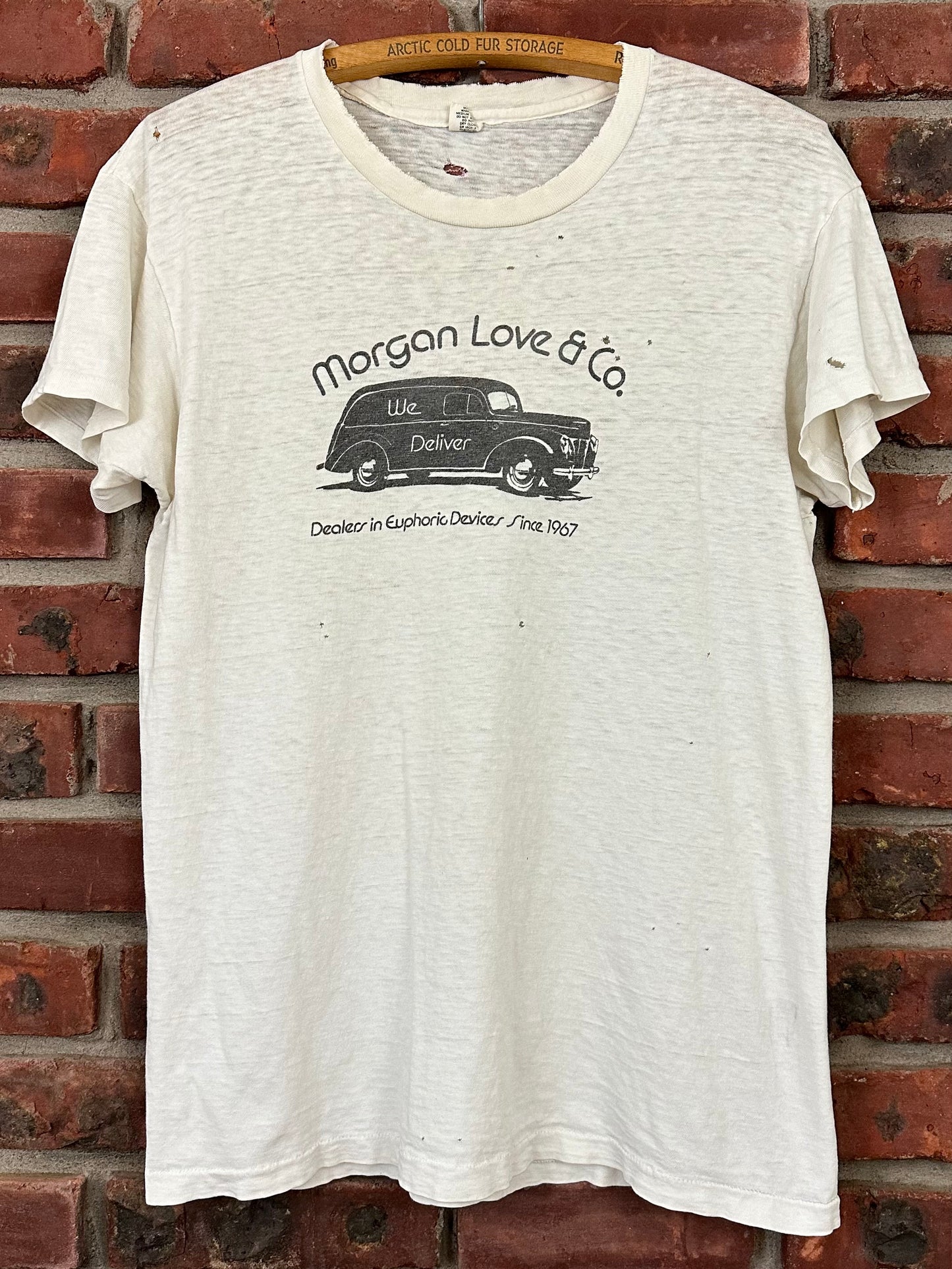 Vintage 70s 1970s MORGAN LOVE & CO T-Shirt Dealers In Euphoric Devices Since 1967 Marijuana Smoking Accessories Bongs Pipes Hippie Stoner Cannabis Weed Thrashed Burnout White Hanes Label Mens Medium M 19x27