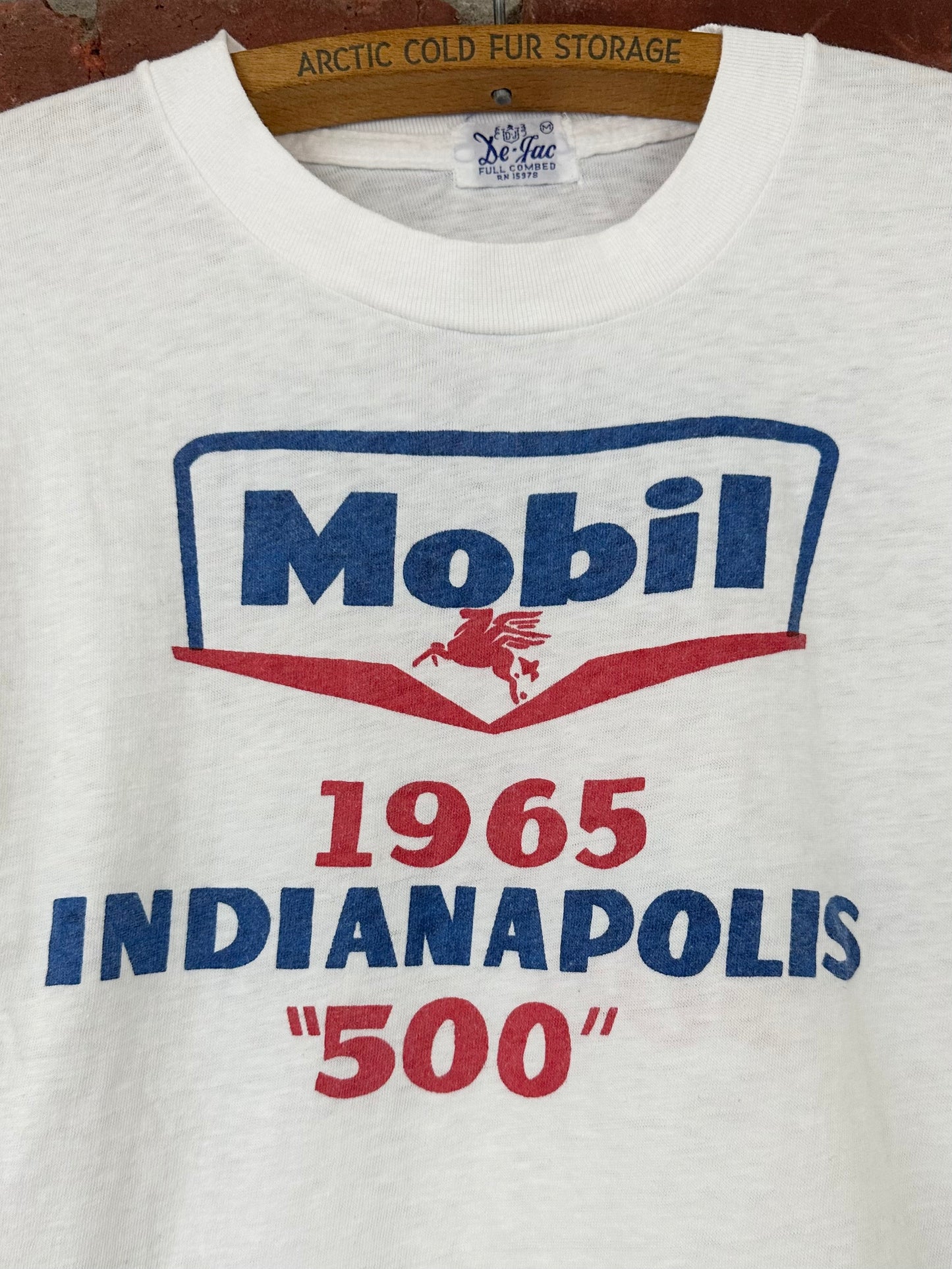 Vintage 60s 1960s 1965 MOBIL INDIANAPOLIS 500 Sponsor T-Shirt Indy Car Racing Automotive Motor Oil Gasoline Gas White DeJac De-Jac Label Mens Small S  18x25.5