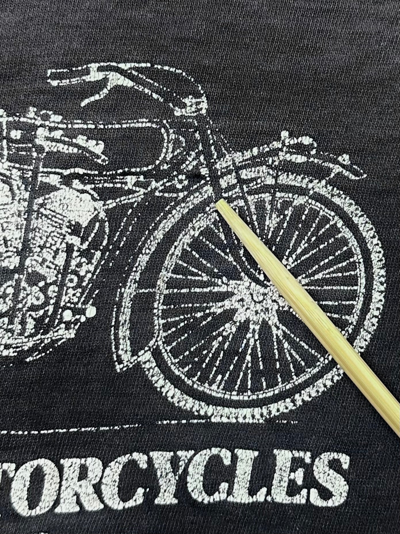 Vintage 70s 1970s INDIAN Motorcycles Dealer Biker T-Shirt Classic Motorcycles of Santa Cruz Dealer Paper Thin Faded Black Hanes Mens Extra Small XS 17.25x24