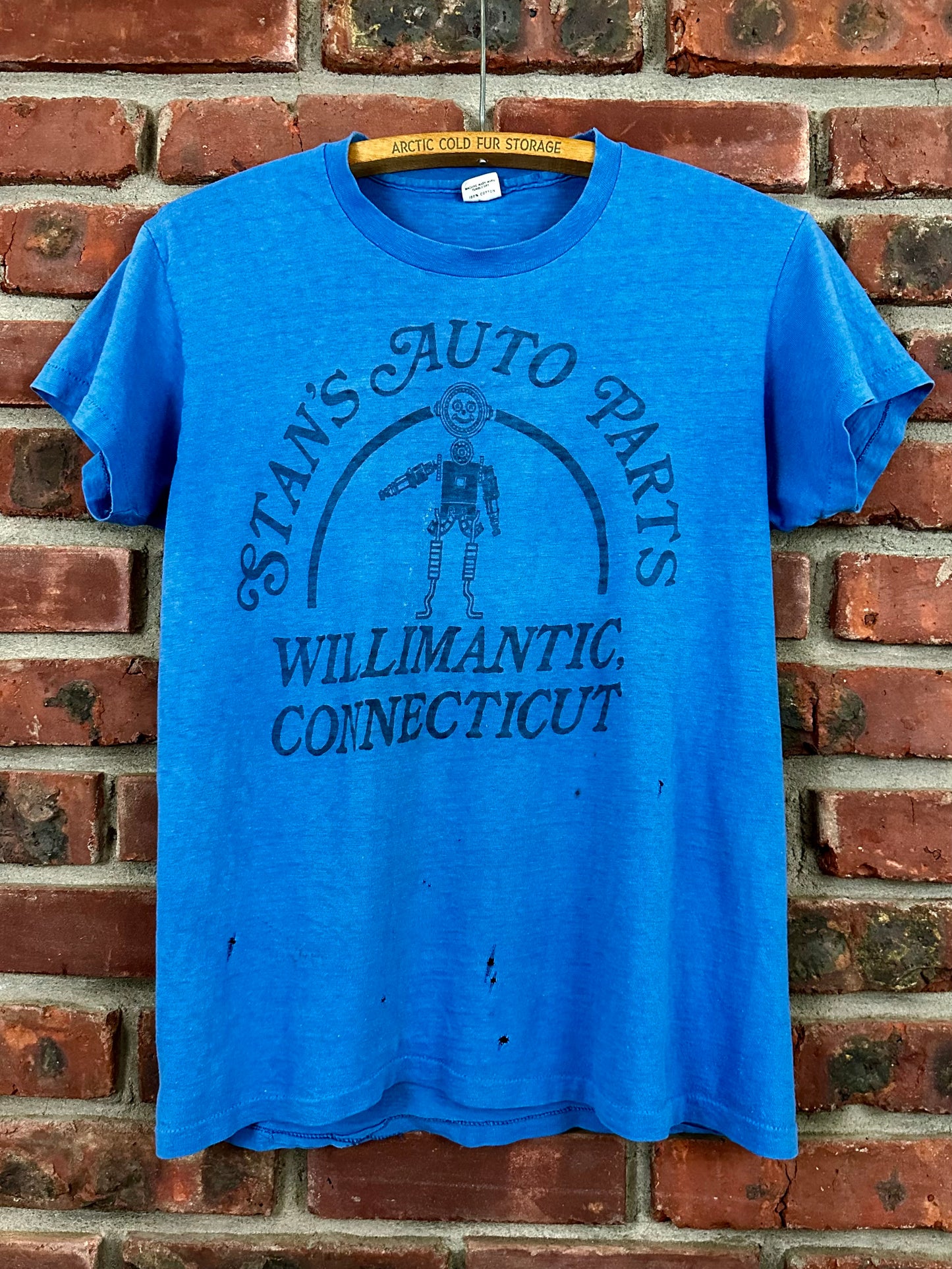 Vintage 60s 70s 1960s 1970s STANS AUTO PARTS Willimantic Connecticut T-Shirt Car Repair Mechanic Blue Hanes Mens Small S