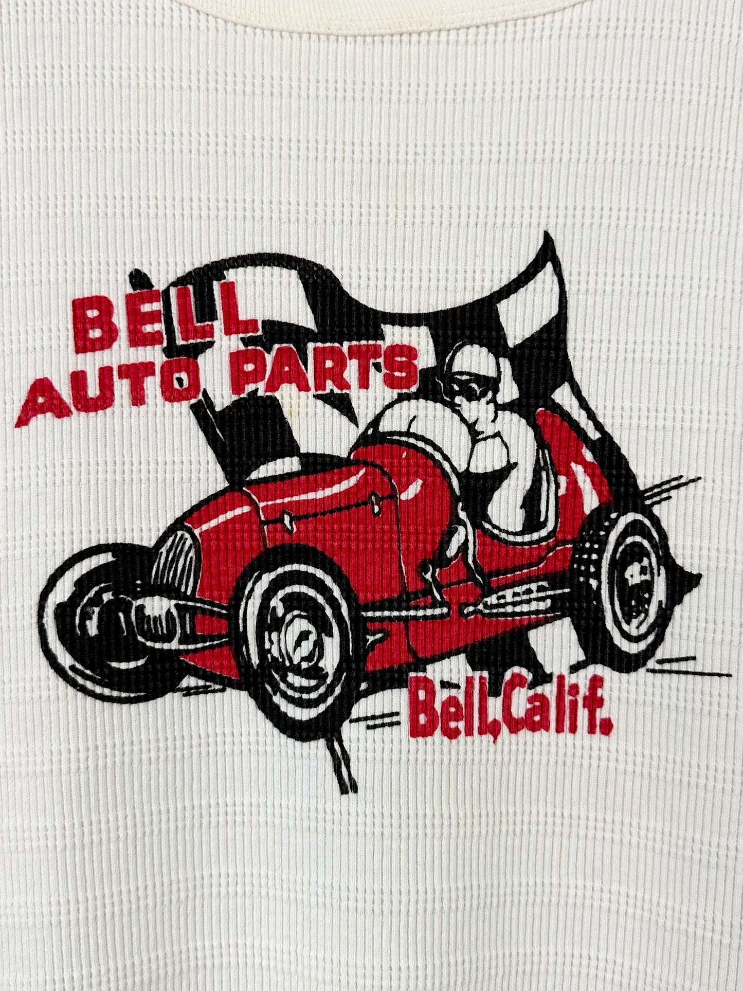 Vintage 50s 1950s BELL AUTO PARTS Bell California CA Waffle Thermal T-Shirt Hot Rod Drag Racing Automotive Pit Crew Auto Mechanic White Mens Small S 19.25W X 26”L