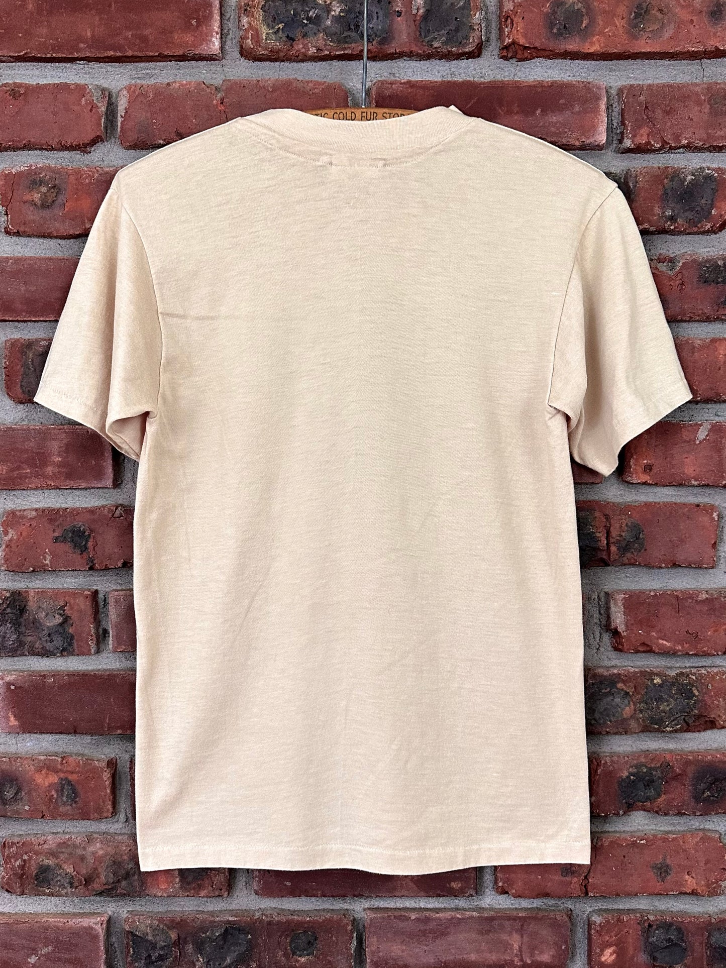 Vintage 80s 1980s MG Morris Garages Logo T-Shirt British Car Automotive Auto Mechanic Light Beige Hanes Mens Small S 17.25"W 25.75”L