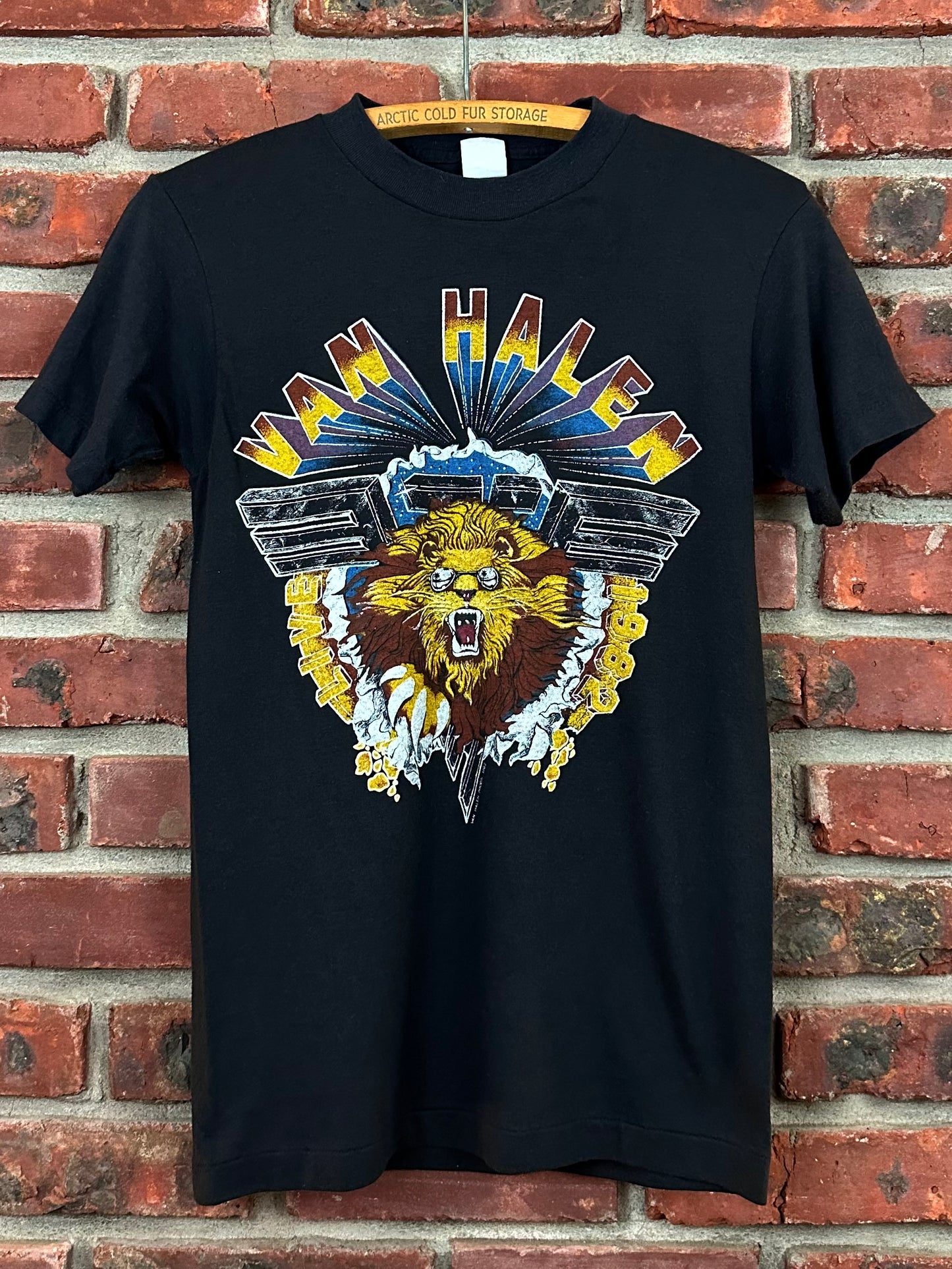 Vintage 80s 1980s 1982 VAN HALEN Hide Your Sheep Live Rock Concert Tour T SHIRT Lion Graphic Black Ched Label Small S 17.5x26