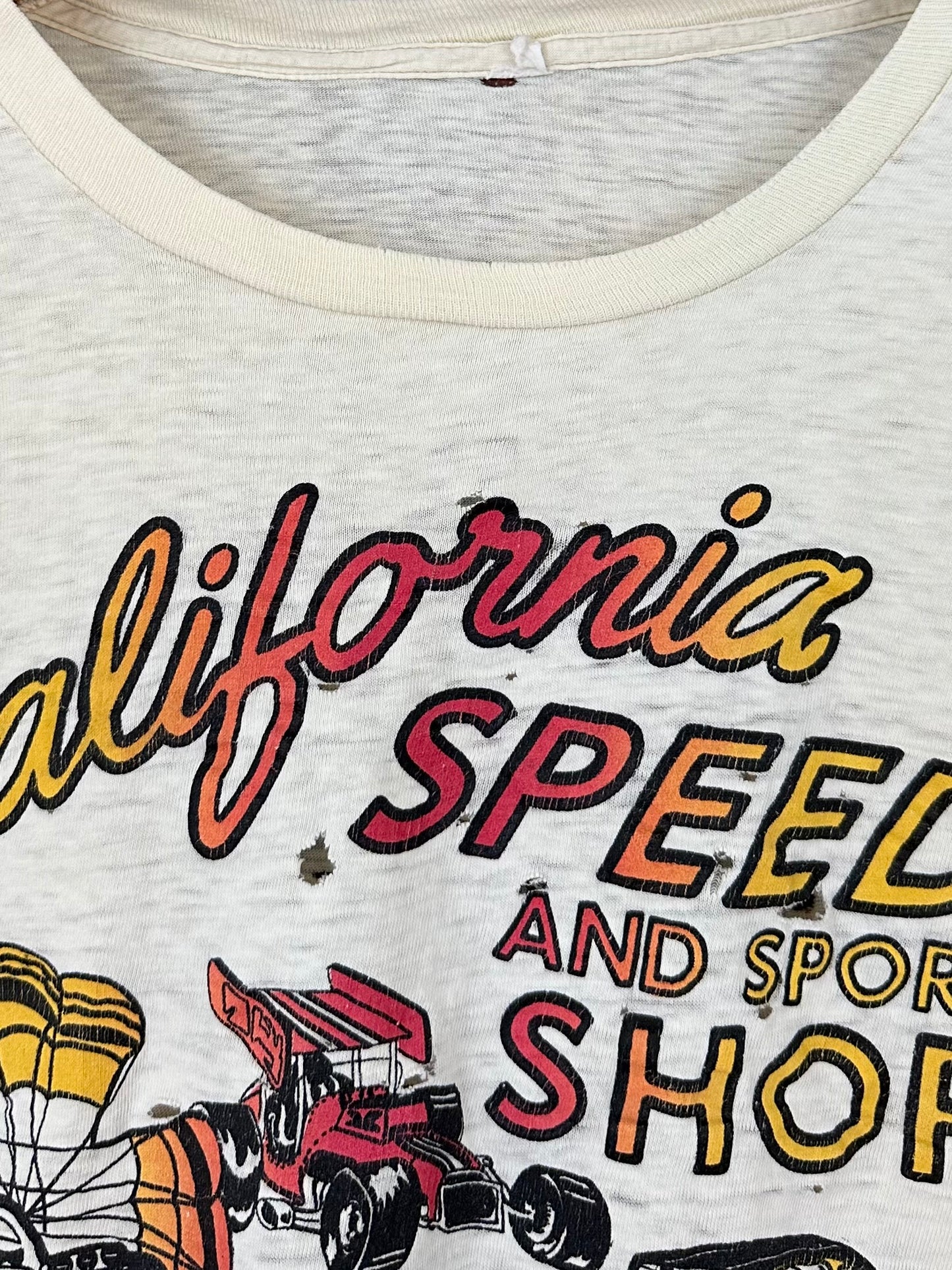 Vintage 60s 1960s CALIFORNIA SPEED and SPORT SHOP T-Shirt Hot Rod Drag Racing Thrashed Distressed Off White Mens Small S