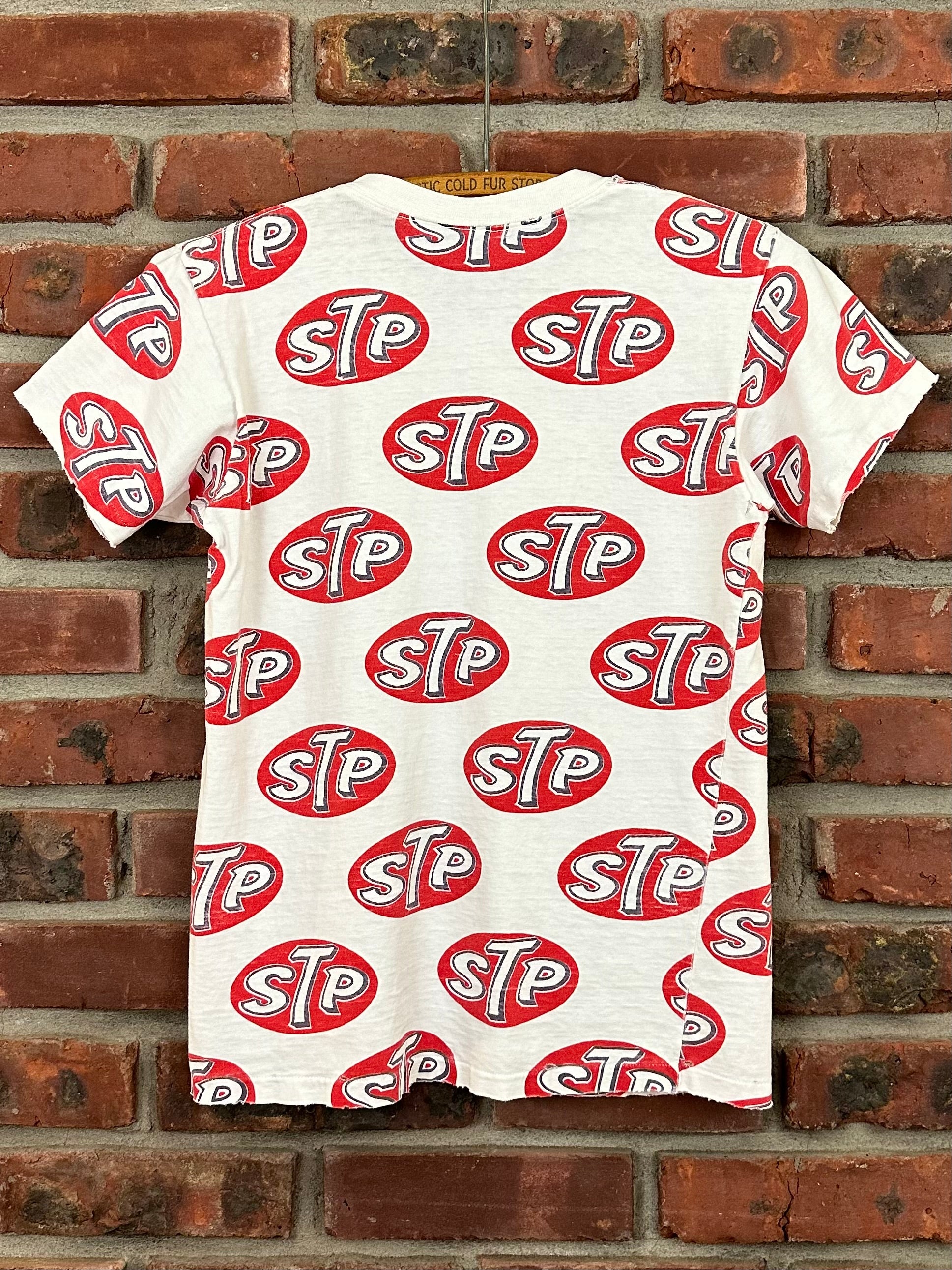 STP ロゴ Tシャツ ホワイト　60s hotrod Vintage 60s 1960s STP Motor Oil All Over Print T-Shirt Hot Rod