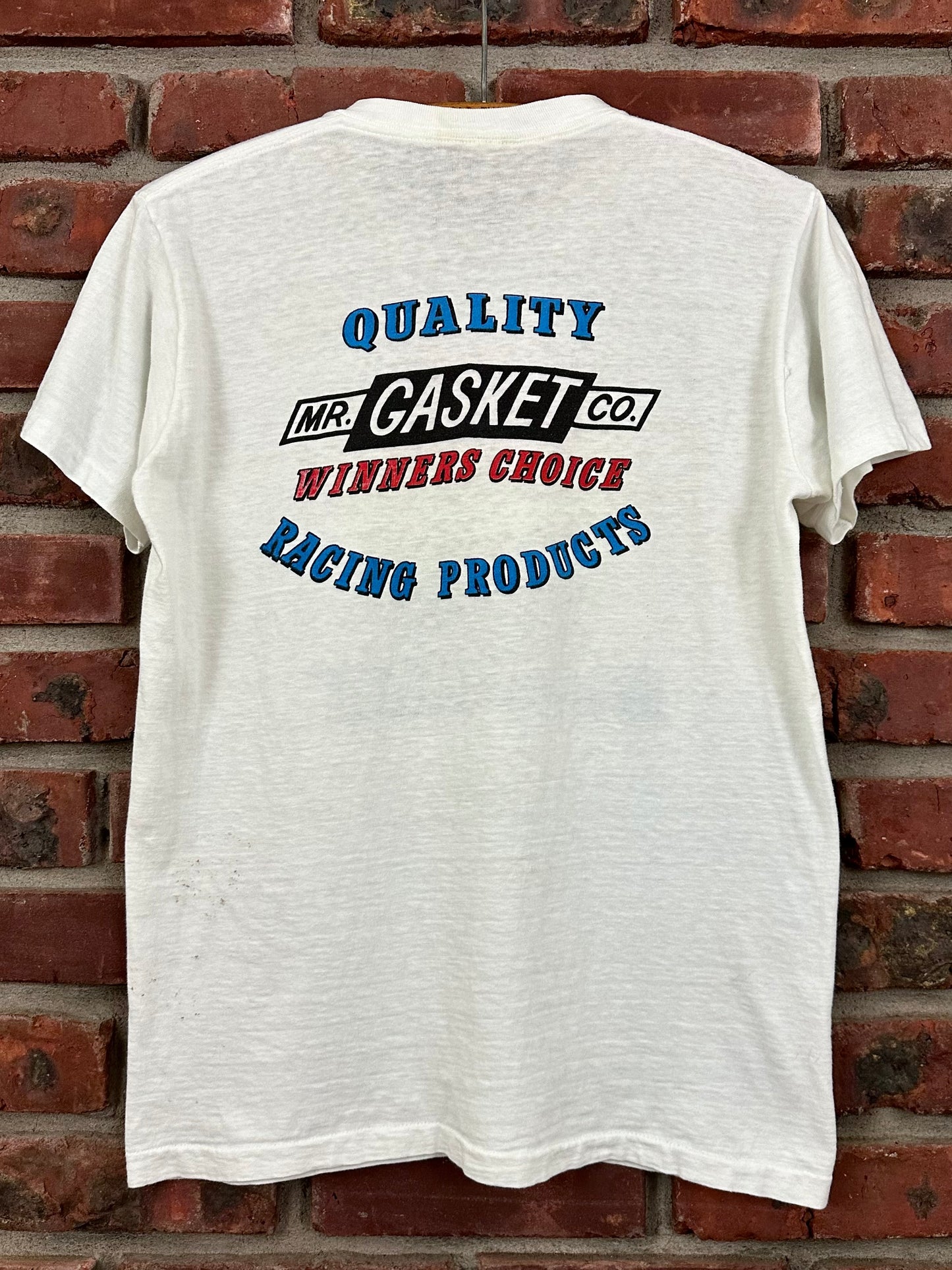 Vintage 60s 1960s MR GASKET Winners Choice Quality Racing Products T-Shirt Hot Rod Drag Racing Automotive Speed Shop Auto Mechanic White Allison MFG CO INC Mens Small S 19.25X25