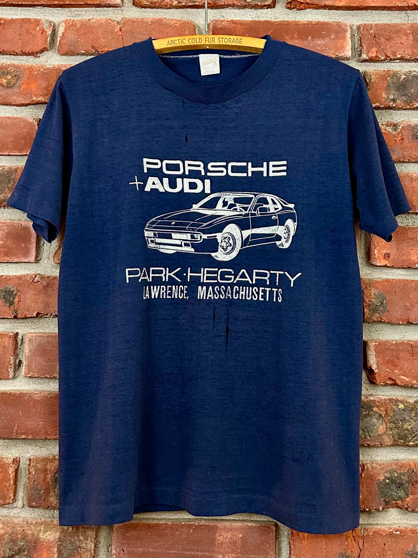 Vintage 80s 1980s PORSCHE AUDI Dealer T-Shirt 944 Coupe “Nothing Even Comes Close” Blue Sportswear Label Mens Small S