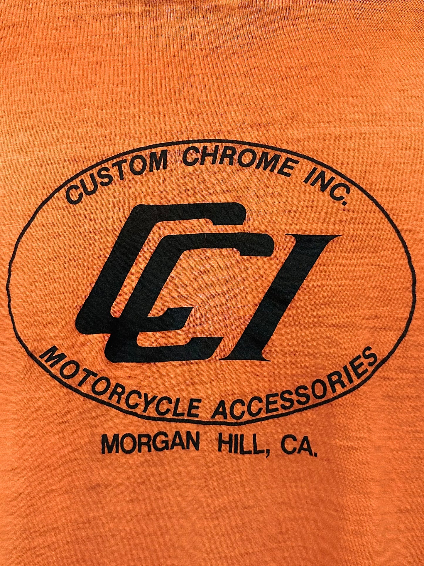 Vintage 80s 1980s CUSTOM CHROME INC Motorcycle Dealer T-Shirt Speed Shop Accessories Orange Hanes Mens Small S